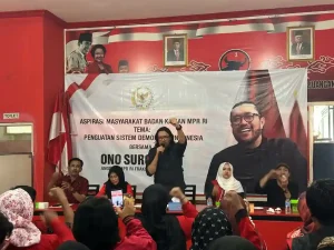 Ono Surono Gelar Sosialisasi Penguatan Sistem Demokrasi Pancasila di Cirebon