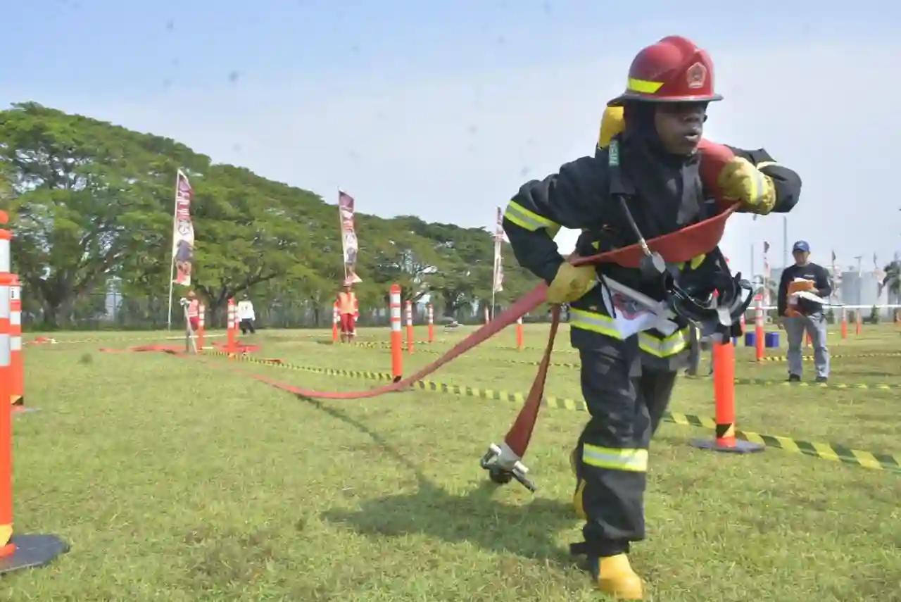 Kilang Balongan Gelar Kompetisi Fire Rescue 2